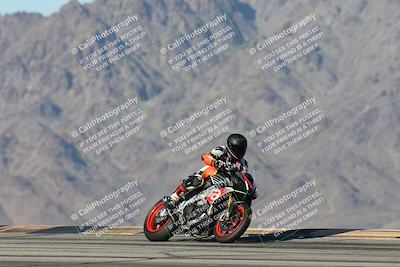 media/Dec-01-2025-Moto Forza (Mon) [[2daa91e15f]]/2-Intermediate Group/Session 4 Turn 9/